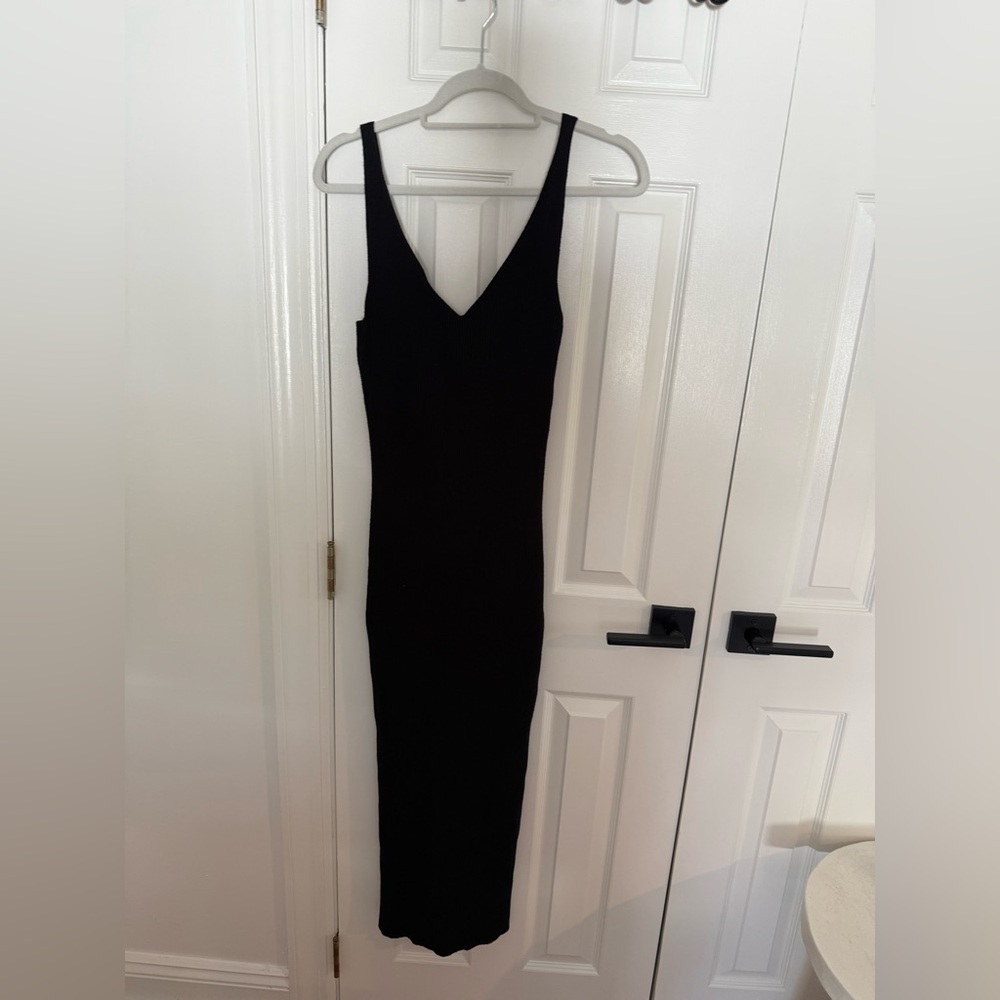 Elegant Black Midi Dress